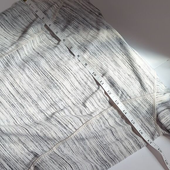Lululemon Top Womens 8 Gray Crossover Hoodie Athletic Activewear - Picture 9 of 10